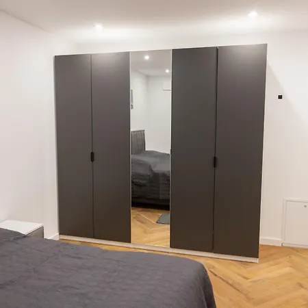 Neubau Mit Kamin Und Terrasse In Premium Lage Parkplatz Inklusive Daire *