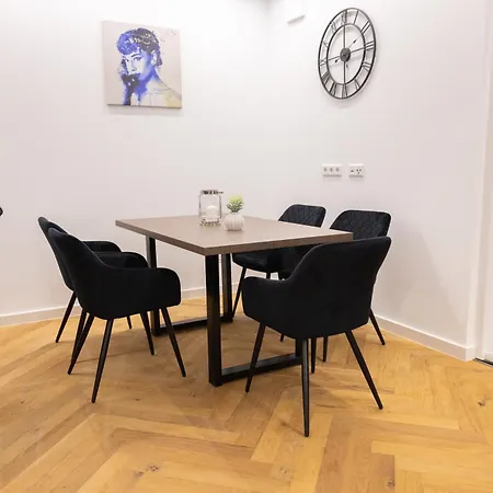 Neubau Mit Kamin Und Terrasse In Premium Lage Parkplatz Inklusive Apartment Bielefeld