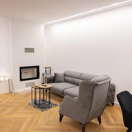 Neubau Mit Kamin Und Terrasse In Premium Lage Parkplatz Inklusive * בילפלד