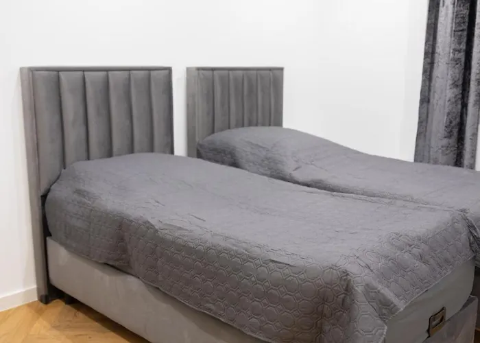 Neubau Mit Kamin Und Terrasse In Premium Lage Parkplatz Inklusive * Bielefeld